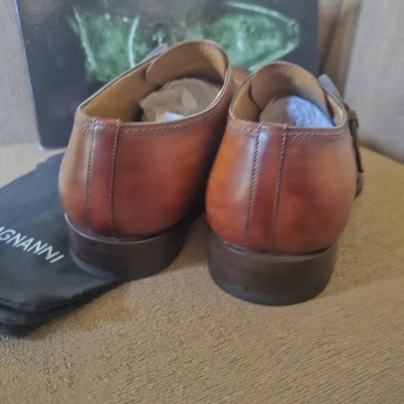 Magnanni Brown Leather Oxfords with Cap Toe Size 9.5
